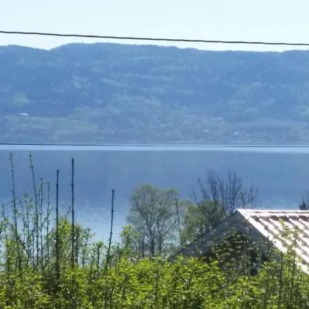 House By Mjosa, 4 Beds Ferienhaus *